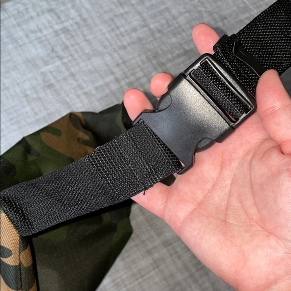 Fanny Pack - Picture 6 of 7